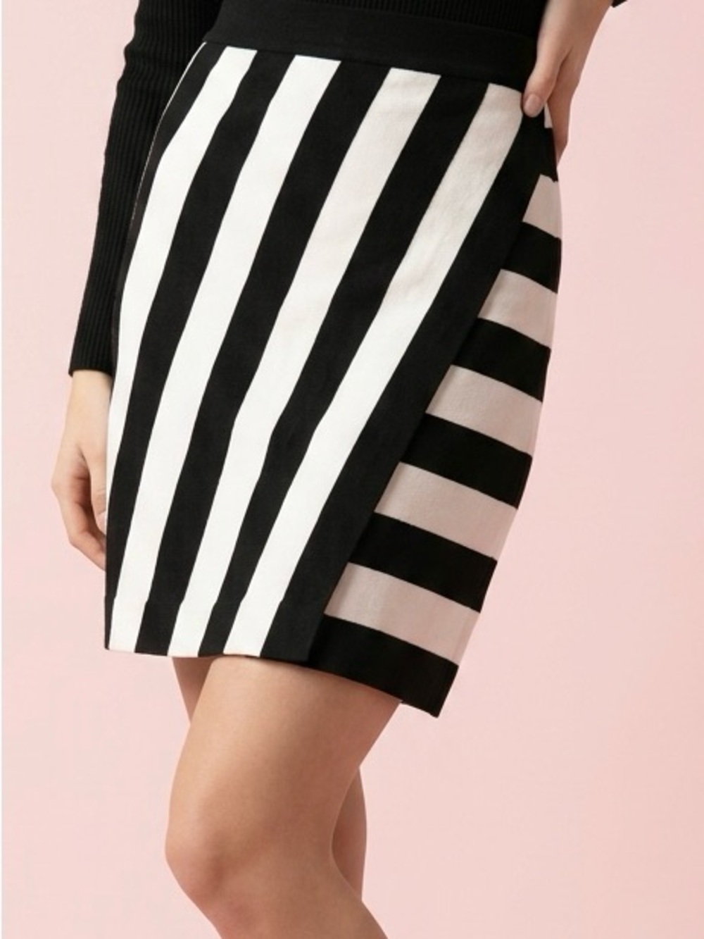 Banana Republic Chic Stylish Knit Black White Striped Pencil Mini Skirt-2